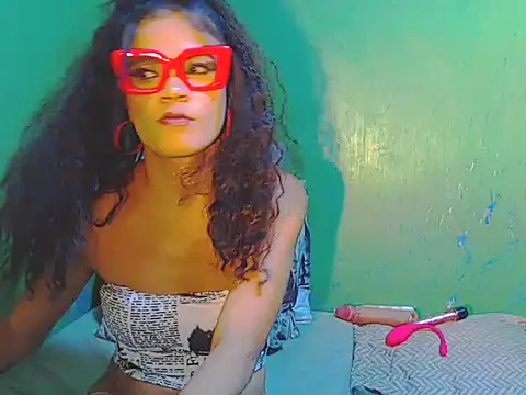 ToiletPlayBarbieDoll webcam