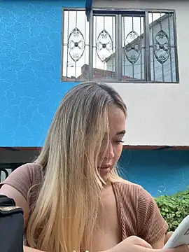 danielavegax (G young) - I play with my sweet pussy