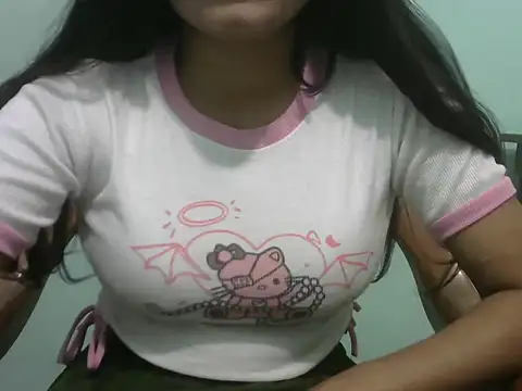 Lovely-Pandey webcam