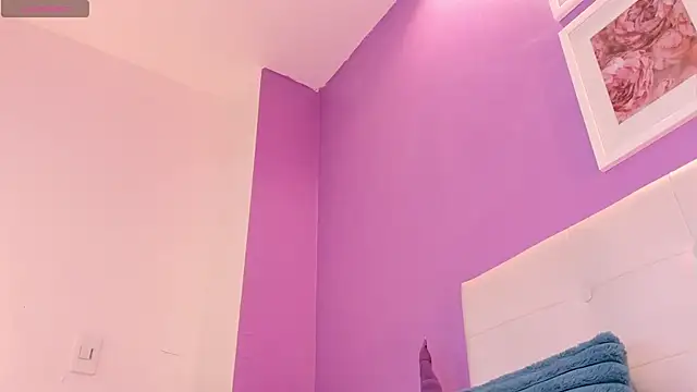 Charlotte11-11 webcam