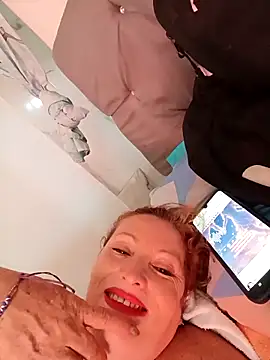 Sexy-Woman-Mature webcam
