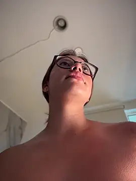 sara_calderon webcam