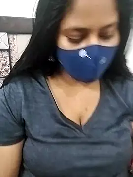 Shy_Peehu webcam
