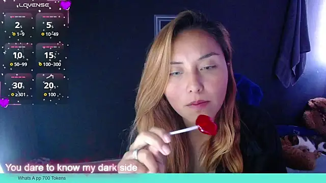 Velvet_Moon33 webcam