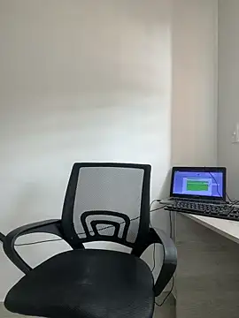 tabata_monroee webcam