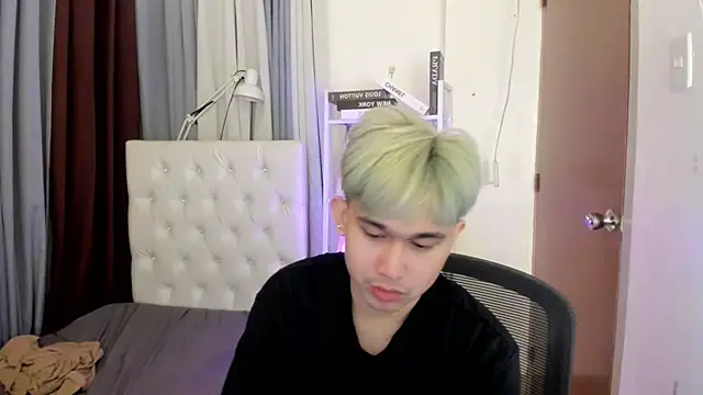 davincihugecock live sex cam