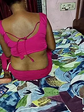 Webcam Model (Little-Roshni) is live