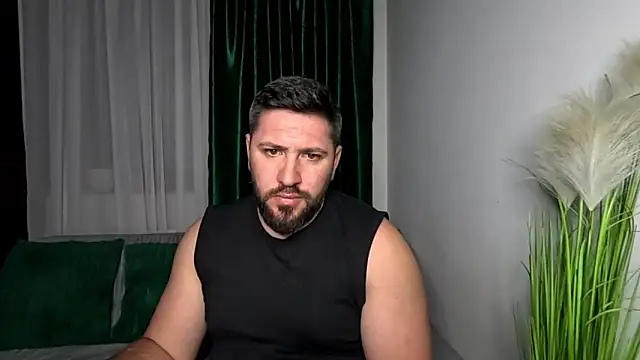 Gold_Alpha_Boy webcam