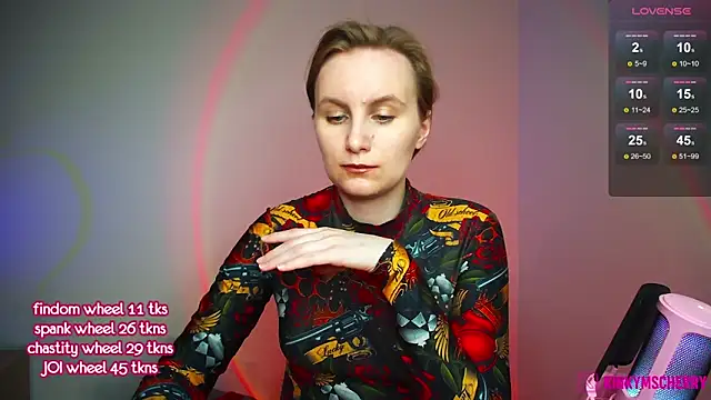 KinkyMissCherry webcam