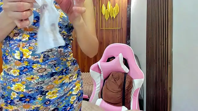 imallyoures69 webcam