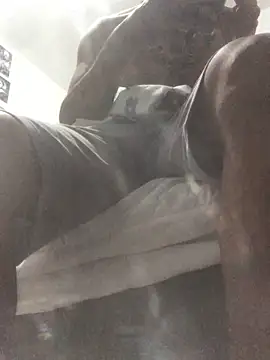 elpeluchenegroxxx3 webcam