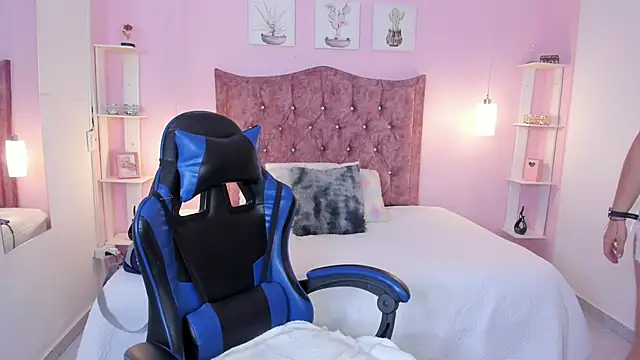 IsabellaHot01 webcam