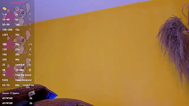 TiffanyHoustton webcam