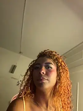 ThePrettyTiana webcam