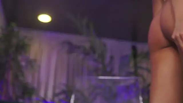 GinaValentinna webcam