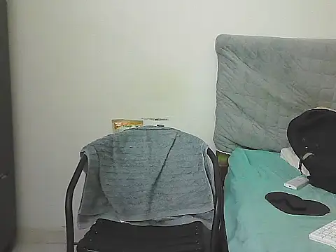 AlphaLatinoBear webcam
