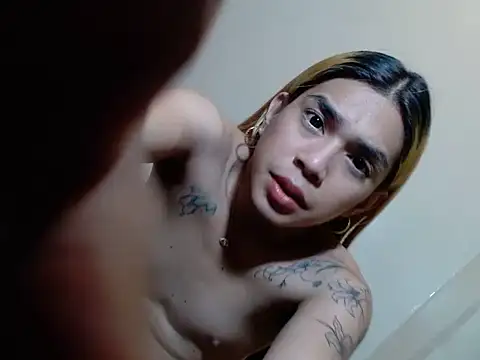 velvetviper06 webcam