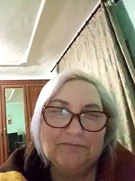 AureliaSky598 webcam