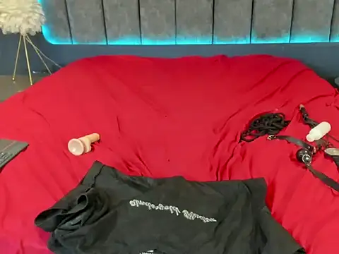 AlanaVelascos webcam