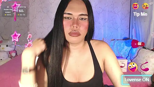 SweetSurrender_ webcam