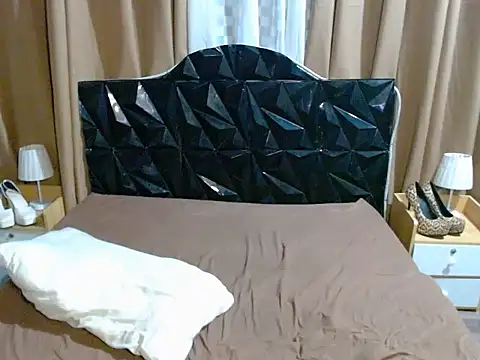 AshantTsiBigCock webcam