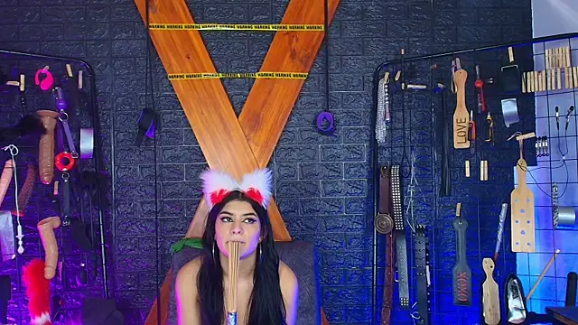 Mistress_lexi_bdsm webcam
