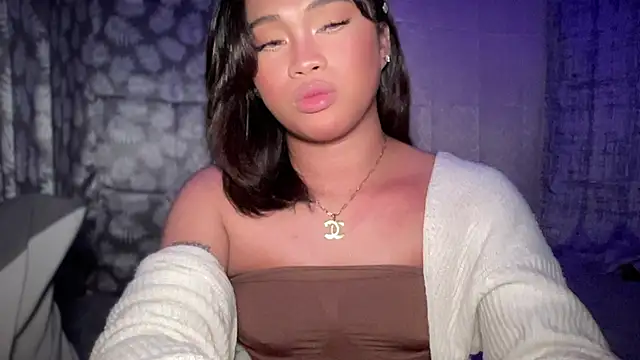 Exotic_alyssa69 webcam