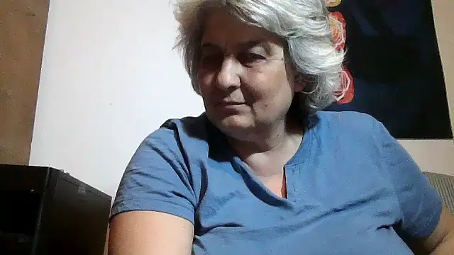 ExquisiteMature webcam