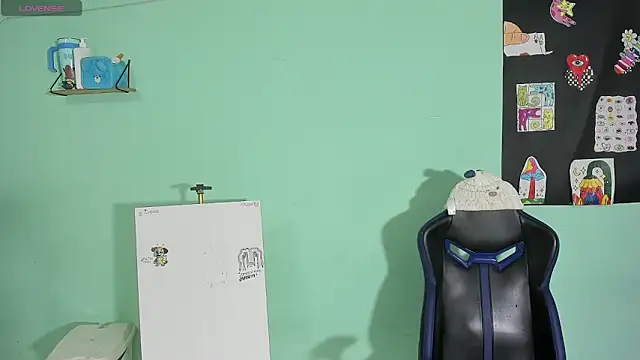 TYLERhHOT2005 webcam