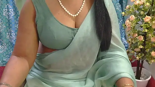Mallu_Manisha webcam