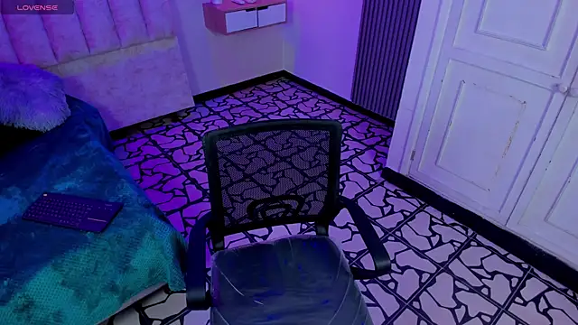 yourlittle_kathe webcam