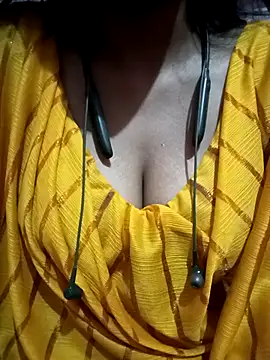 kaviyaponnu0987 webcam