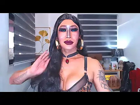 DominateMistressTania webcam