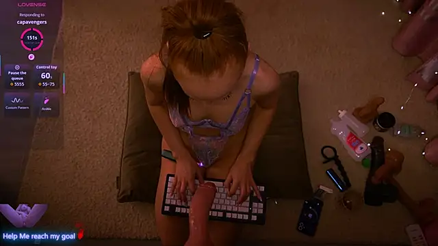 Redhead_Shark_new webcam