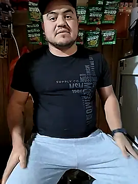 TheBriiaand30 webcam