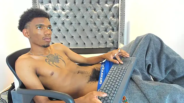 nero_reyd webcam