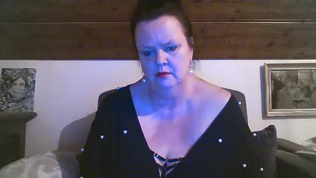 TiffanyMature webcam