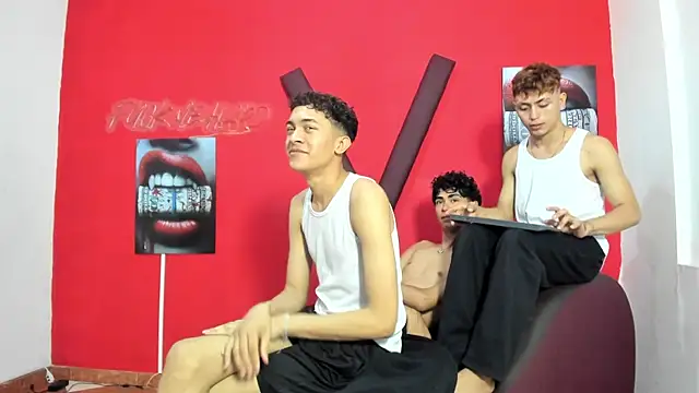 AVENGER_BOYS2026 webcam