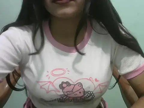 Lovely-Pandey webcam