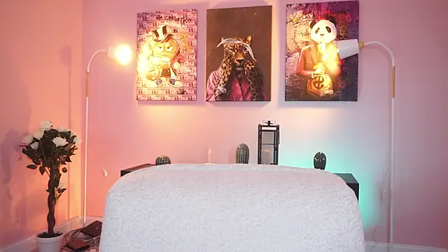 OlyviaDelight webcam