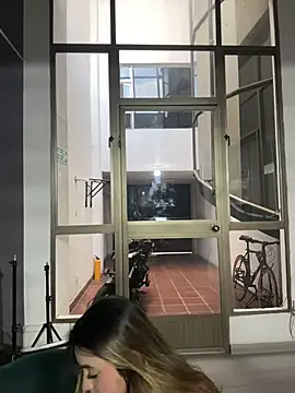 Antonella_Julieta webcam