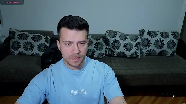 JohnnyStepBro webcam