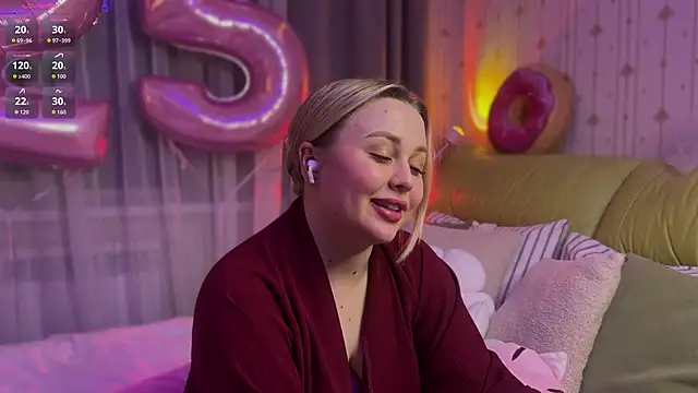 Estella_Elwood webcam