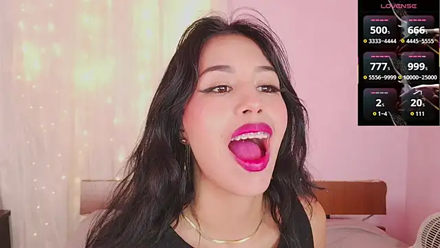 Miss_Charlottet webcam