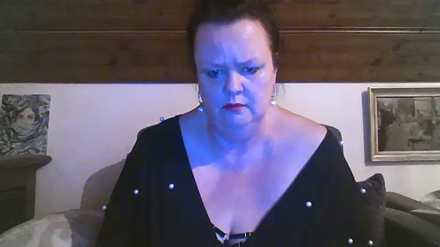 TiffanyMature webcam