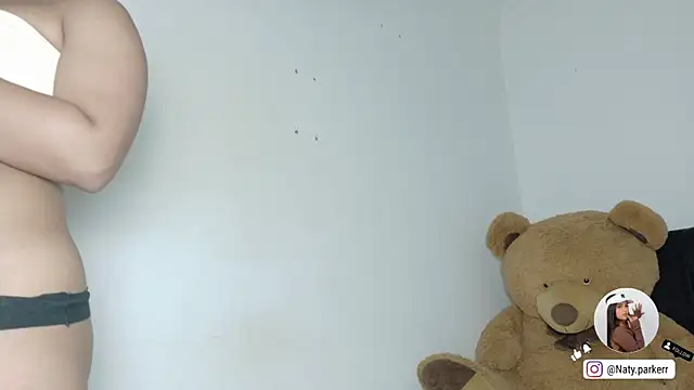 Natashaparker__ webcam