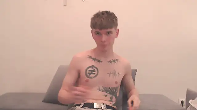 fredd_xanders (M young) - Cumshow + help on food