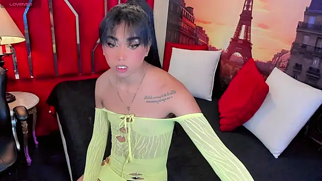 Daniiela_Ember webcam