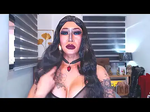 DominateMistressTania webcam