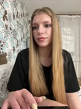 Webcam Model (adel_secret) is live